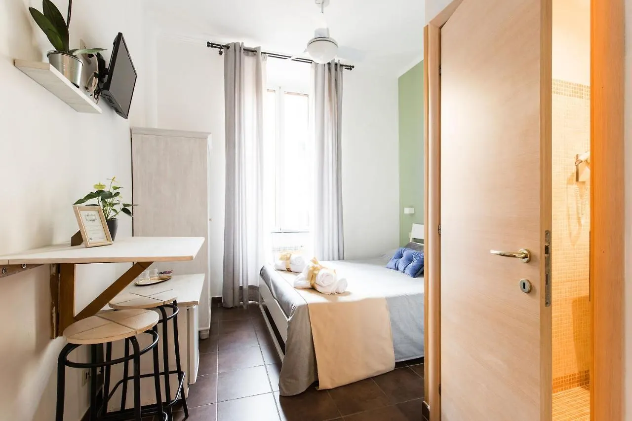 Domus Victoria Guest House Rzym